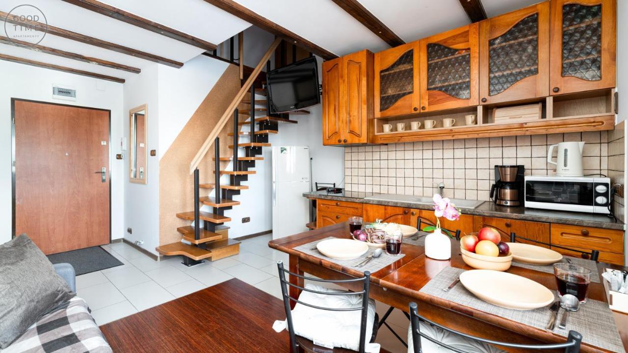 Apartament Retro - Malownicze Osiedle Podgorze ชกลาร์สกา ปอเรมบา ภายนอก รูปภาพ